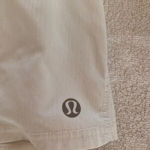Lulu Lemon - Pace Setter Skort  size 4. White
